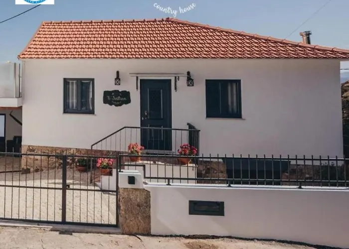 Ti\'Justina Country House